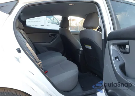 2016 Hyundai Elantra Se z USA, uszkodzony, nr VIN 5NPDH4AE2GH676264